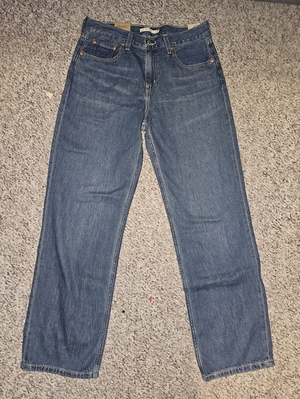 NWT Levi’s Low Pro Jeans Size 29 | Mid Rise Relaxed 90s Fit Denim | MSRP $99